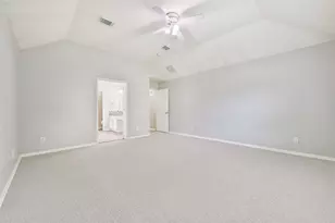 2401 Woody Rd, Pearland, TX 77581 - Photo 16