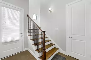 1814 Thompson St, Houston, TX 77007 - Photo 2