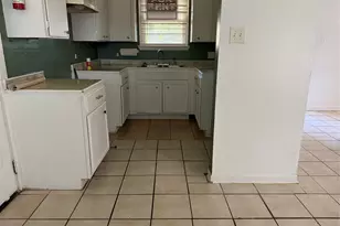9334 Richland Dr, Houston, TX 77078 - Photo 8