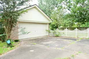 1302 Linwood Dr, Wharton, TX 77488 - Photo 8