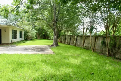 1302 Linwood Drive, Wharton, TX 77488 - Photo 10