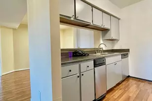 3055 Walnut Bend Ln, Houston, TX 77042 - Photo 14