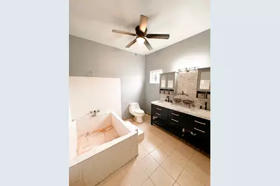 638 Kelly Lane, Angleton, TX 77515 - Photo 10