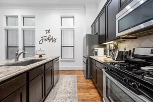 3205 Maxroy St, Houston, TX 77008 - Photo 16