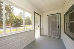 701 Clay St, Cleveland, TX 77327 - Photo 4