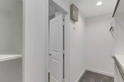 9032 Jutland Road, Houston, TX 77033 - Photo 22