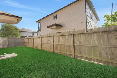 9032 Jutland Road, Houston, TX 77033 - Photo 32