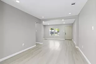 4114 Hoffman St, Houston, TX 77026 - Photo 10