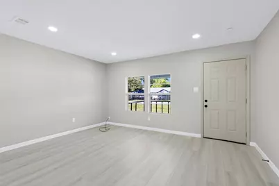 4114 Hoffman Street, Houston, TX 77026 - Photo 8