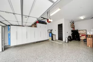 3711 Somerset Commons Ln, Houston, TX 77055 - Photo 12