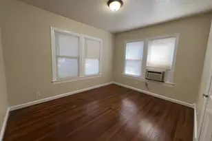 1552 Lombardy St, Houston, TX 77023 - Photo 10