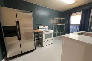 1552 Lombardy St, Houston, TX 77023 - Photo 8