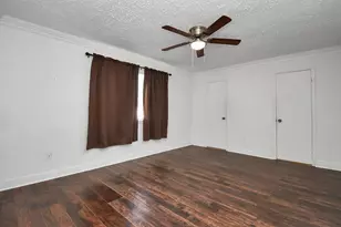 2215 Windy Meadow Dr, Sugar Land, TX 77478 - Photo 24