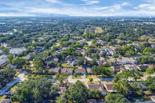 2215 Windy Meadow Dr, Sugar Land, TX 77478 - Photo 4