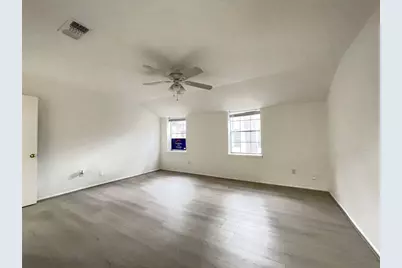 921 Wax Myrtle Lane, Houston, TX 77079 - Photo 18
