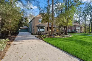 126 E Wilde Yaupon Circle, The Woodlands, TX 77381 - Photo 8