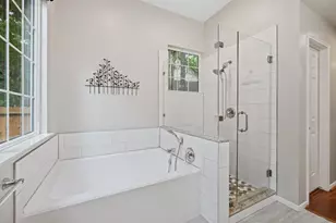 126 E Wilde Yaupon Circle, The Woodlands, TX 77381 - Photo 32