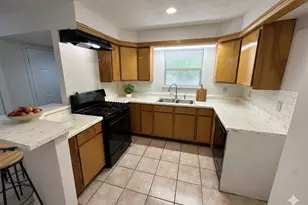 9303 Kingsflower Cir, Houston, TX 77075 - Photo 4