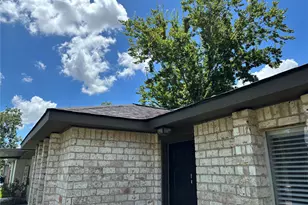 12614 Chiswick Rd, Houston, TX 77047 - Photo 2