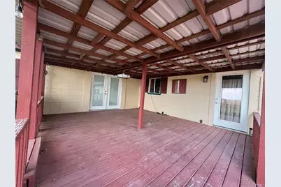 207 S Elm Street, Glen Flora, TX 77443 - Photo 4