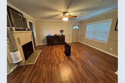 207 S Elm Street, Glen Flora, TX 77443 - Photo 10