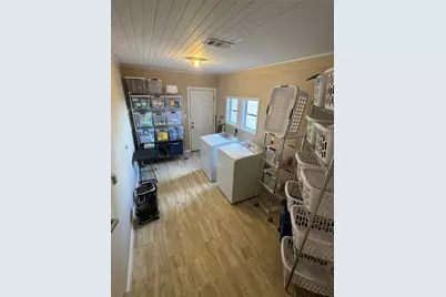 207 S Elm Street, Glen Flora, TX 77443 - Photo 16