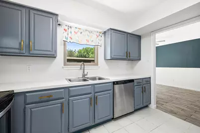 9263 Westwood Village Drive #50, Houston, TX 77036 - Photo 16