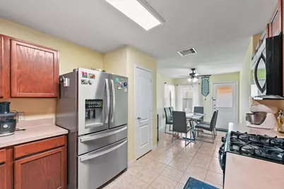 4506 Woodspring Glen Lane, Kingwood, TX 77345 - Photo 6