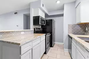 12100 Melville Dr, Montgomery, TX 77356 - Photo 8