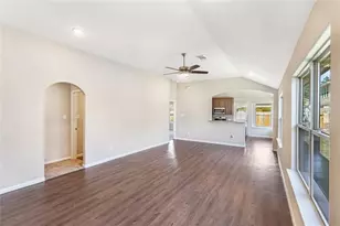 1821 Hidden Cedar Ct, Conroe, TX 77301 - Photo 2