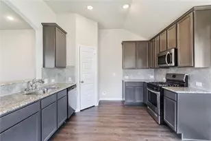 1821 Hidden Cedar Ct, Conroe, TX 77301 - Photo 4