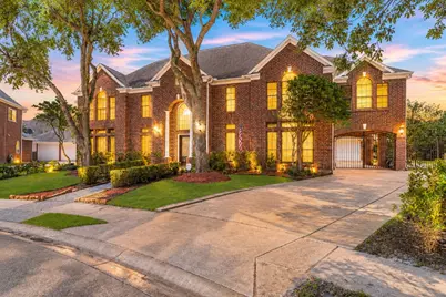 16 Fosters Court, Sugar Land, TX 77479 - Photo 2