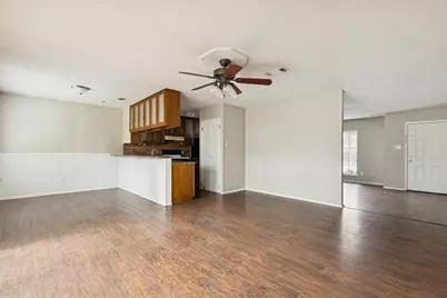 324 Olive Street, Huntsville, TX 77340 - Photo 10