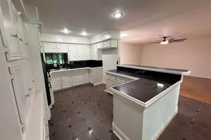 7438 Windfern Rd, Houston, TX 77040 - Photo 6