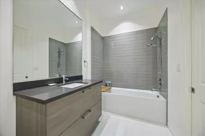 1409 Post Oak Boulevard #1102, Houston, TX 77056 - Photo 18
