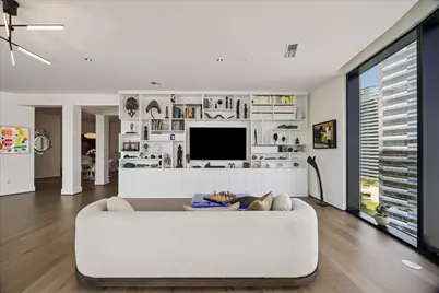 1409 Post Oak Boulevard #1102, Houston, TX 77056 - Photo 4