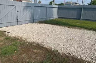 2828 Church St, Galveston, TX 77550 - Photo 12