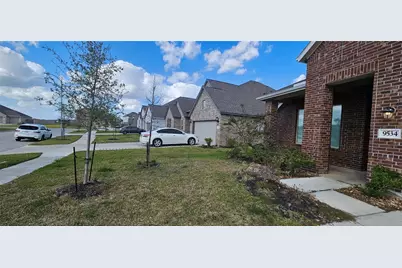 9534 Meghan Heights Drive, Baytown, TX 77521 - Photo 4
