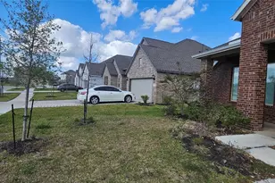 9534 Meghan Heights Dr, Baytown, TX 77521 - Photo 4