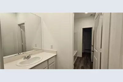 9534 Meghan Heights Drive, Baytown, TX 77521 - Photo 10
