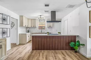 10622 Inwood Dr, Houston, TX 77042 - Photo 14