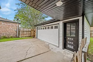 10622 Inwood Dr, Houston, TX 77042 - Photo 44