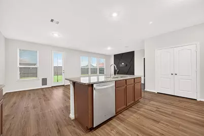 12602 Blue Jay Cove Lane, Houston, TX 77044 - Photo 10