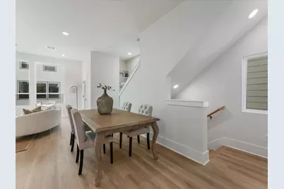 4710 Thornton Villas Lane, Houston, TX 77018 - Photo 14