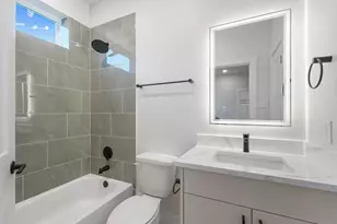 4710 Thornton Villas Ln, Houston, TX 77018 - Photo 8