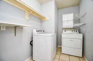 6335 Oakburl Ln, Sugar Land, TX 77479 - Photo 38