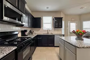 2 Eagle Lake Ct, Manvel, TX 77578 - Photo 8