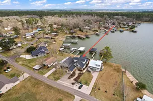 507 W Lake Shore Dr, Livingston, TX 77351 - Photo 4