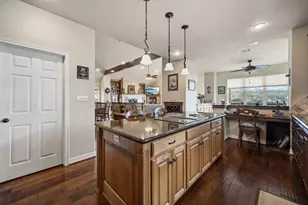 507 W Lake Shore Dr, Livingston, TX 77351 - Photo 20