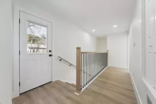 212 N Forrest Ave, La Porte, TX 77571 - Photo 8